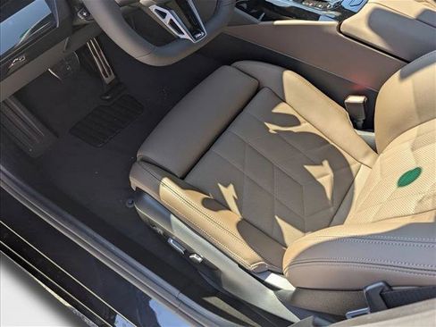 Used 2026 BMW 530i w/ M Sport Package image 4