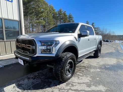 Used 2018 Ford F150 Raptor w/ Equipment Group 802A Luxury image 1