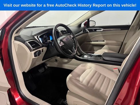 Used 2018 Ford Fusion SE w/ Equipment Group 602A FWD image 16