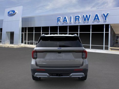 New 2026 Ford Explorer Platinum image 5