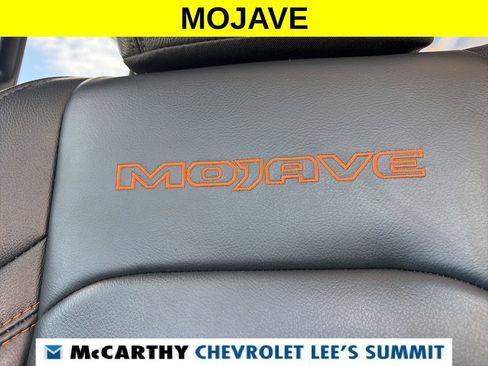 Used 2023 Jeep Gladiator Mojave AWD/4WD image 34