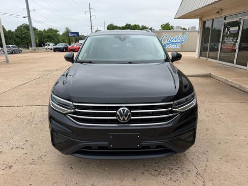 Used 2024 Volkswagen Tiguan Wolfsburg Edition AWD/4WD image 2