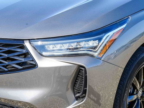Used 2025 Acura RDX SH-AWD image 8