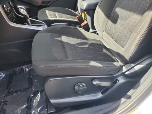 Used 2021 Ford EcoSport SE FWD image 12