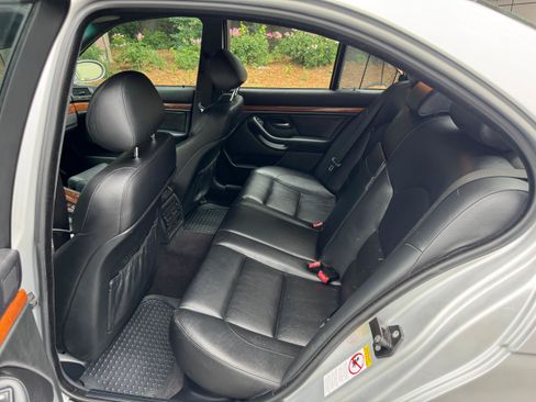 Used 2003 BMW M5 RWD image 28