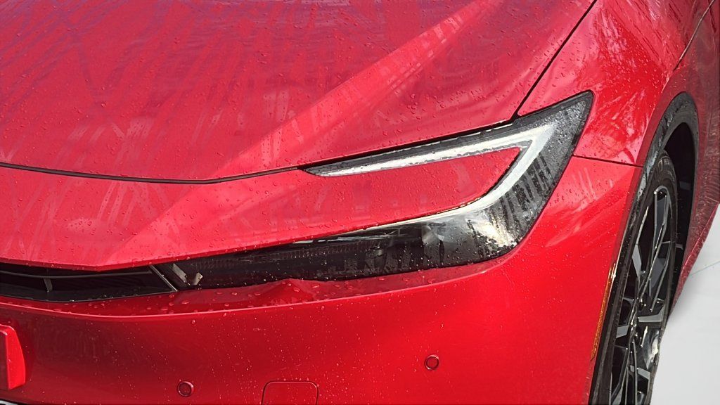 Certified 2024 Toyota Prius Prime FWD image 27