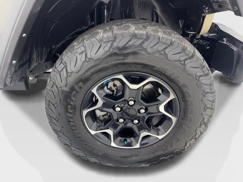 Used 2022 Jeep Wrangler Unlimited Rubicon 4xe AWD/4WD image 85