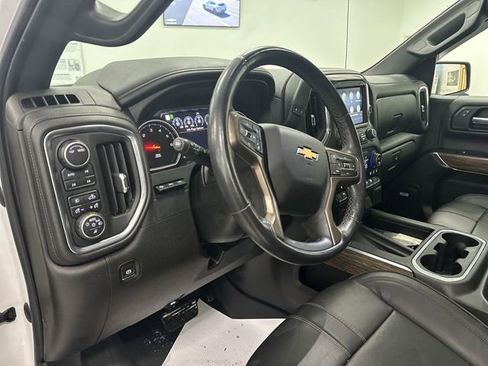 Certified 2022 Chevrolet Silverado 1500 High Country w/ Technology Package image 12