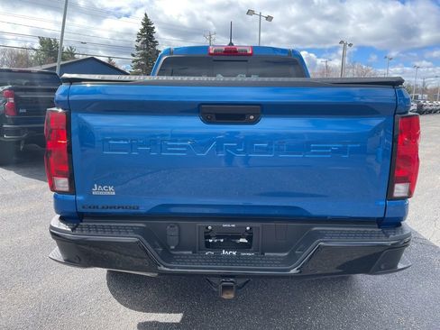 Used 2023 Chevrolet Colorado Trail Boss w/ Technology Package AWD/4WD image 6