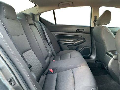 Used 2024 Nissan Altima 2.5 SV image 19