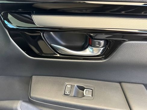 Certified 2025 Honda CR-V Sport Touring image 21