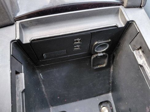 Used 2023 MAZDA MAZDA3 s image 21