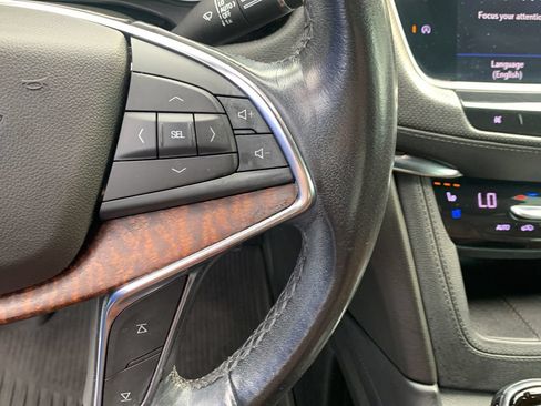 Used 2020 Cadillac XT5 Premium Luxury AWD/4WD image 23