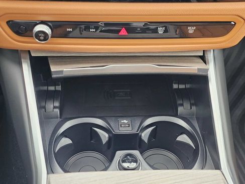 Used 2025 BMW 330i xDrive Sedan w/ Premium Package image 30