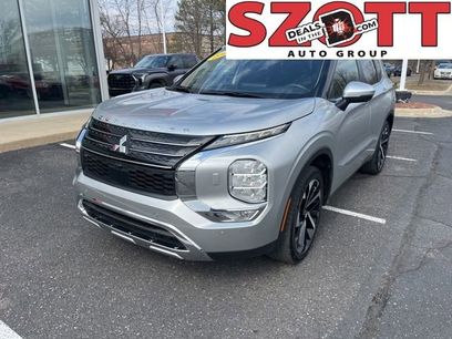 Used 2024 Mitsubishi Outlander SE