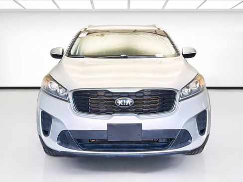 Used 2019 Kia Sorento FWD w/ LX Convenience Package image 2