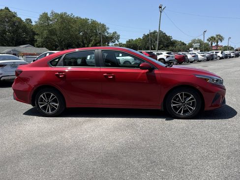 Used 2024 Kia Forte LXS FWD image 6