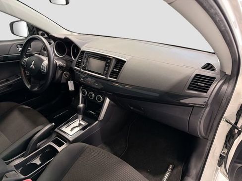 Used 2017 Mitsubishi Lancer ES image 24