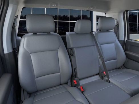 New 2025 Ford F550 4x4 Regular Cab Super Duty image 11