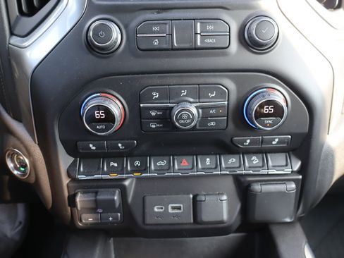 Used 2021 Chevrolet Silverado 1500 LT Trail Boss w/ Convenience Package II AWD/4WD image 28