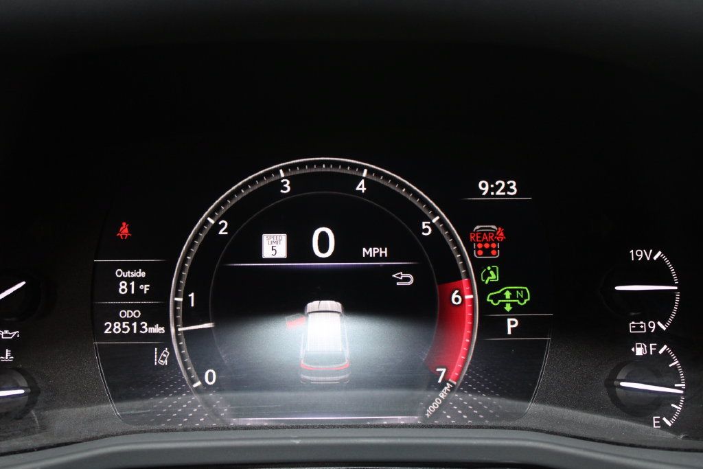 Used 2024 Lexus LX 600 4WD w/ Luxury Package image 37