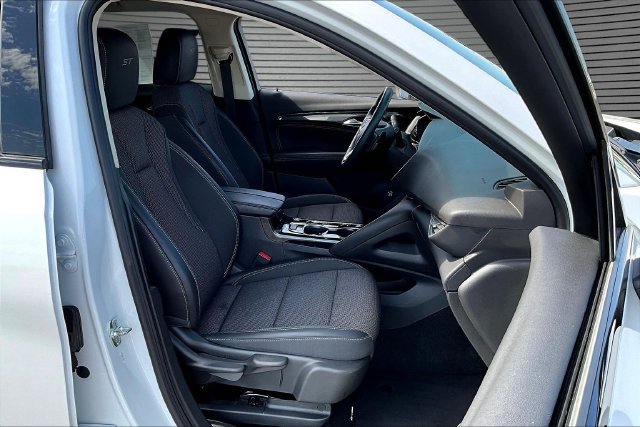 Used 2023 Buick Envision Preferred w/ Sport Touring Package AWD/4WD image 28