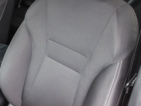 Used 2024 Nissan Rogue S image 25