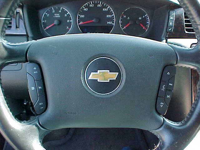 Used 2012 Chevrolet Impala LTZ FWD image 55