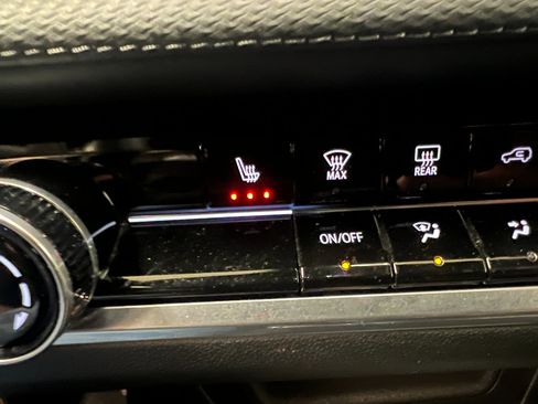 Used 2025 Chevrolet Equinox LT image 41