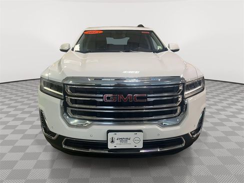 Used 2023 GMC Acadia SLT w/ Preferred Package image 8