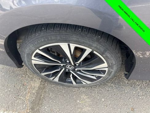 Used 2017 Honda Accord EX-L image 6