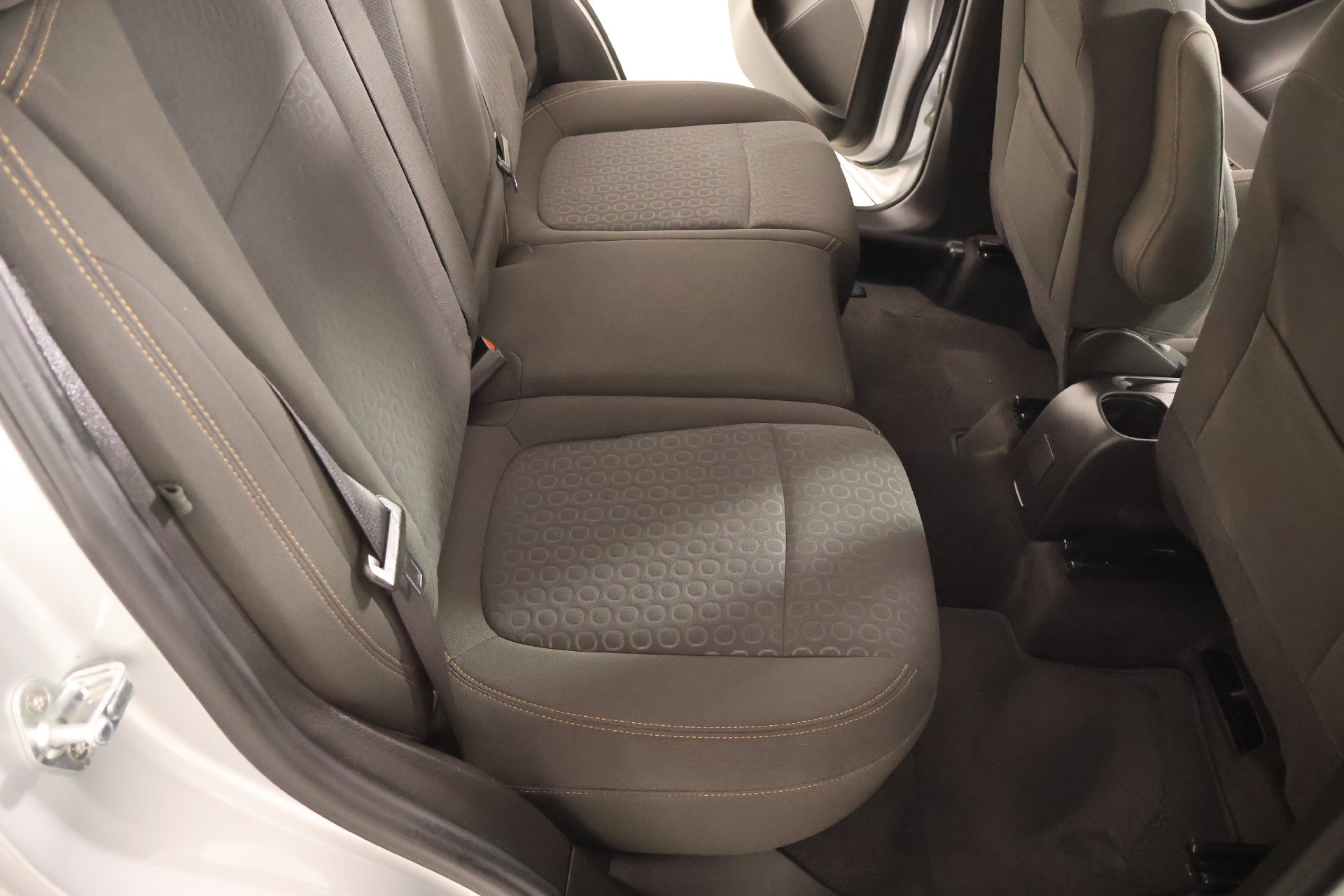 Used 2022 Chevrolet Trax LS w/ Tint and Cruise Package FWD image 13