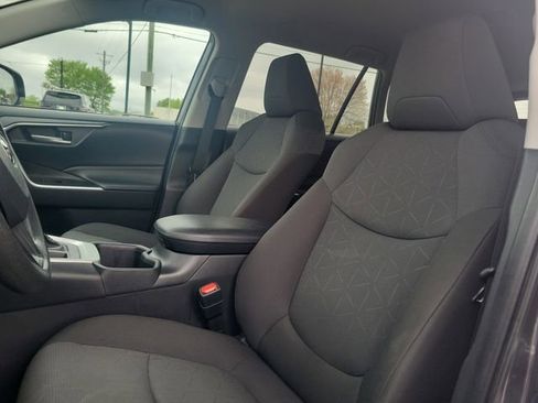 Used 2024 Toyota RAV4 XLE image 12