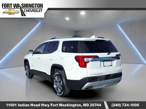 Used 2023 GMC Acadia SLT w/ Preferred Package image 2