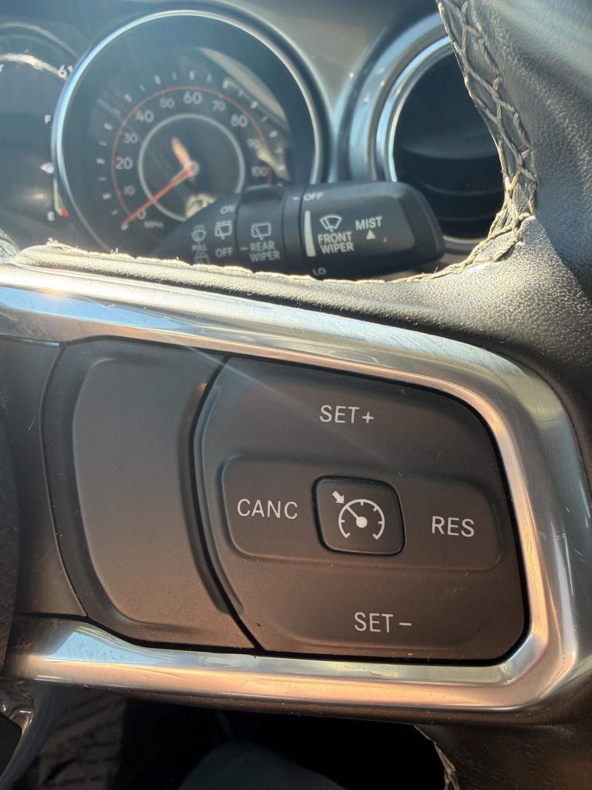 Used 2021 Jeep Wrangler Unlimited Sahara AWD/4WD image 16