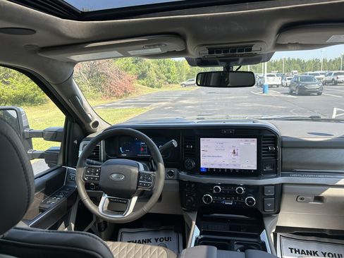 New 2026 Ford F250 Platinum w/ Platinum Plus Package AWD/4WD image 12