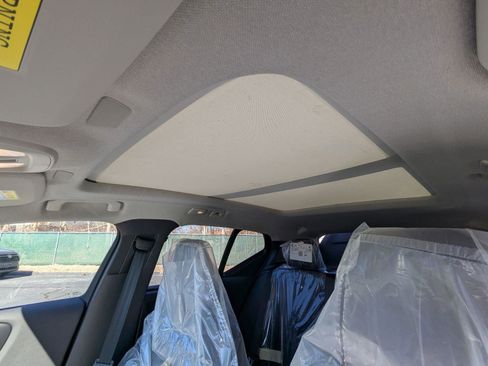 New 2025 Volvo XC40 B5 Plus w/ Protection Package Premier image 17