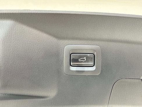 Used 2022 MAZDA CX-9 Touring image 13