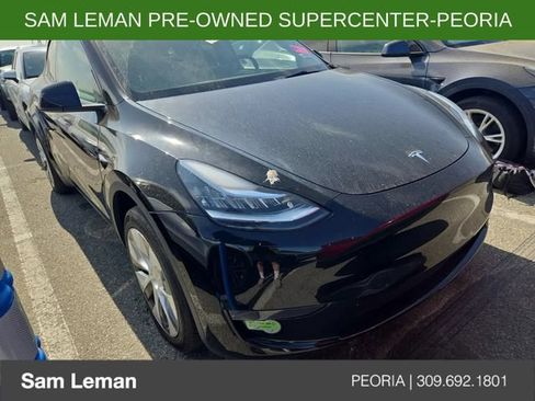 Used 2023 Tesla Model Y Long Range AWD/4WD image 1