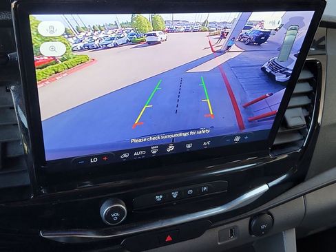 Used 2024 Ford Transit 350 XLT image 24