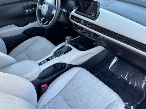 Used 2024 Honda HR-V LX image 33