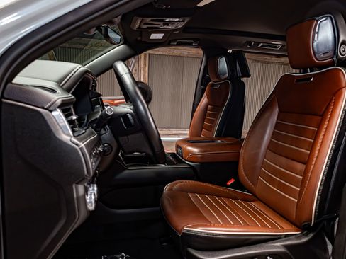 Used 2024 GMC Yukon Denali Ultimate image 21