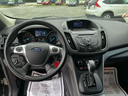 Used 2015 Ford Escape S FWD image 14
