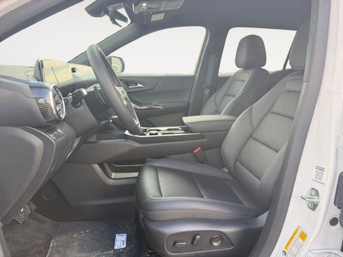 New 2026 Chevrolet Equinox LT w/ Convenience Package II image 10