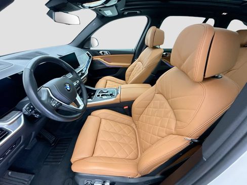 Certified 2026 BMW X5 sDrive40i w/ Climate Comfort Package RWD image 18