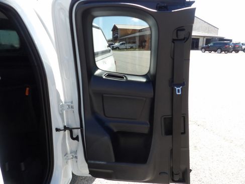 Used 2021 Toyota Tacoma SR RWD image 27