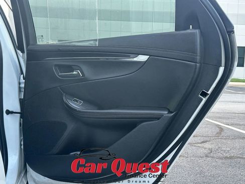 Used 2017 Chevrolet Impala Premier w/ Enhanced Convenience Package FWD image 16