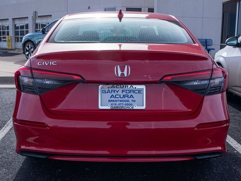 Used 2022 Honda Civic EX image 4