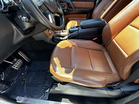 Used 2017 Mercedes-Benz G 550 image 10