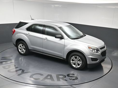 Used 2016 Chevrolet Equinox LS FWD image 32